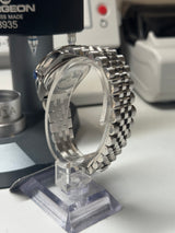 Lady Classic Date / N.A / 31 mm lunette cannelée cadran ICE BLUE