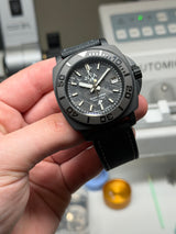 Natk - PVD NOIR Cadran Carbon forgé one of one Boîtier Marina
