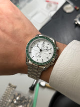 OMEGA X SWATCH / MOONSWATCH CUSTOM - "EVERGREEN 1965" Pièce Unique Lunette VERTE, boitier V2/braclet V2