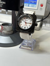 Seiko MOD - Square DIVER 42.5mm PVD NOIR Manufacture Cadran Blanc "STORMTROOPER"