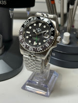 Seiko MOD - N.A Classic GMT Céramique gris/Noir "bruce wayne"