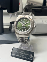 ARC - N.A - Boitier 904L bracelet intégré Cadran Carbon Vert Olive