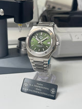 ARC - N.A - Boitier 904L bracelet intégré Cadran Carbon Vert Olive