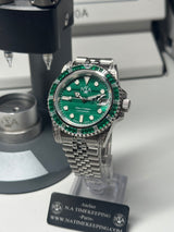 Seiko MOD - N.A Classic Diver / boitier sertie Zircon Vert cadran malachite Piece unique