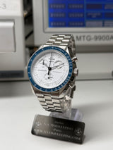 OMEGA X SWATCH / MOONSWATCH CUSTOM - "Snoopy white V2" Lunette bleu saphir , boitier V2/braclet V2
