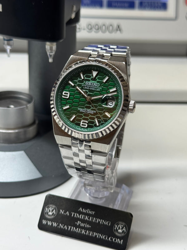 Seiko Mod - Land Dweller Pièce Unique 40mm cadran gauffré vert émeraude