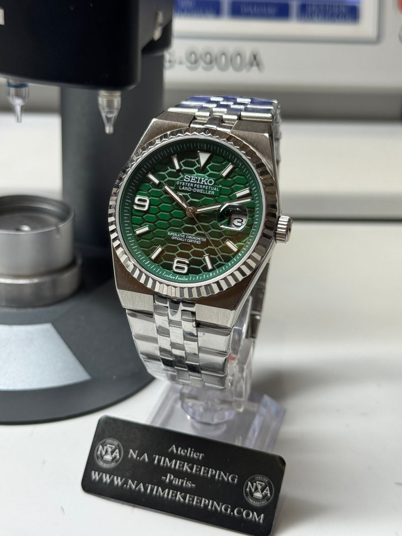 Seiko Mod - Land Dweller Pièce Unique 40mm cadran gauffré vert émeraude