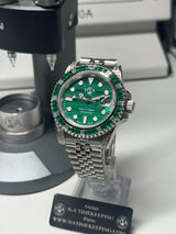 Seiko MOD - N.A Classic Diver / boitier sertie Zircon Vert cadran malachite Piece unique