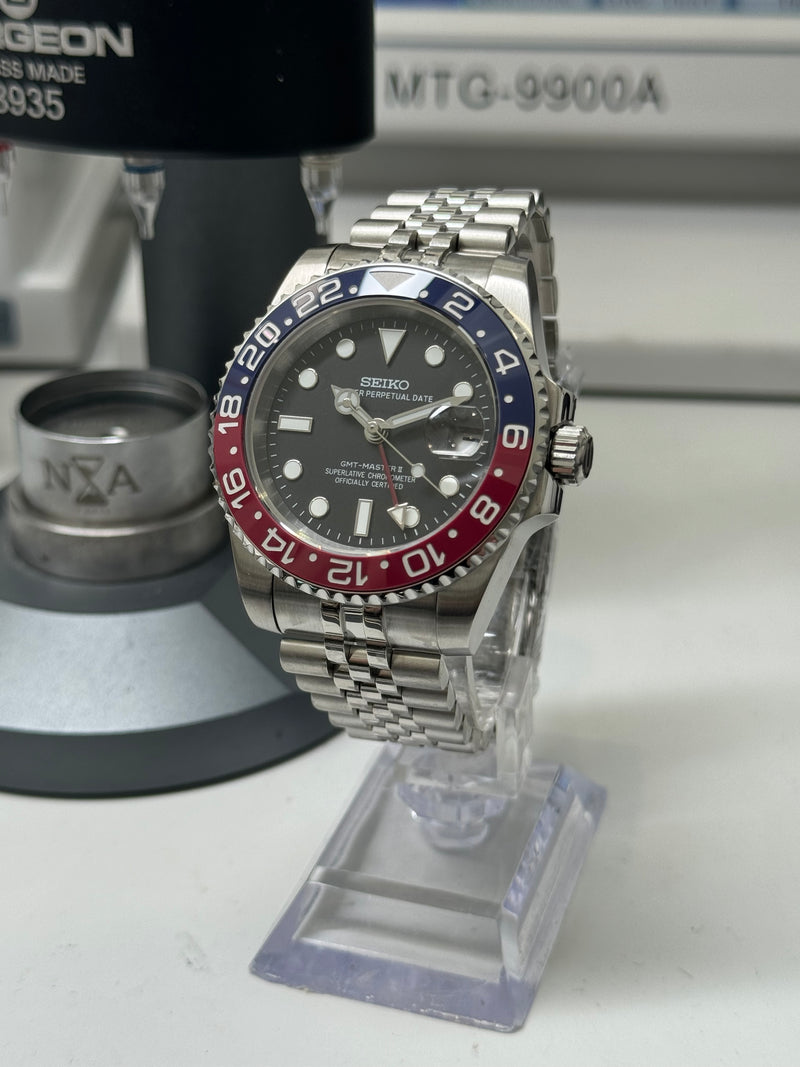 Seiko MOD - GMT Céramique Bleu/Rouge "Pepsi" cadran matte