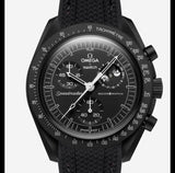 OMEGA X SWATCH / MOONSWATCH CUSTOM - Modèle Signature ACIER / MISSION TO THE MOON boitier V1/bracelet v1 NOIR Snoopy / commande Alexandre N