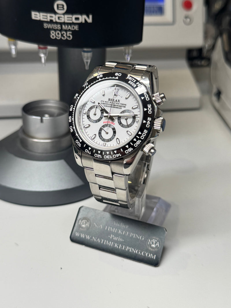 RELAX - Chronographe Racing Lunette céramique cadran Blanc "PANDA" Bracelet Acier