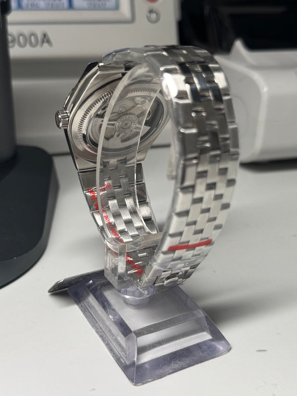 Seiko Mod - Land Dweller Pièce Unique 40mm cadran gauffré Blanc silver