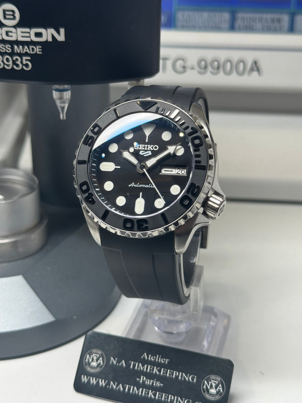 Seiko MOD - SKX Acier Lunette ceramique Cadran noir