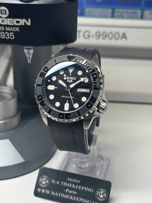 Seiko MOD - SKX Acier Lunette ceramique Cadran noir